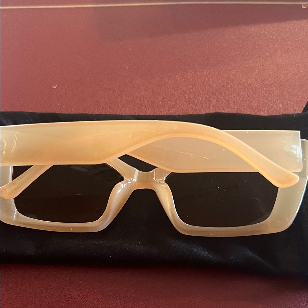 Island Sunglass Club Chic Tan Sunglasses for Women - Picture 4 of 6